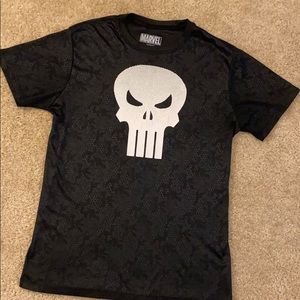 Men’s marvel shirt